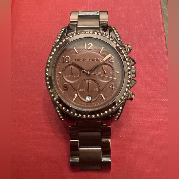 Michael Kors Women's MK5493 Brown Stainless Steel Watch- Needs New Battery - Picture 2 of 8